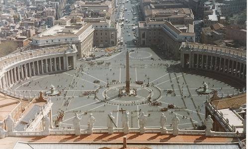 Obelisco Egizio al centro del Vaticano